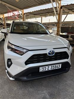 تۆیۆتا ڕاڤ 4